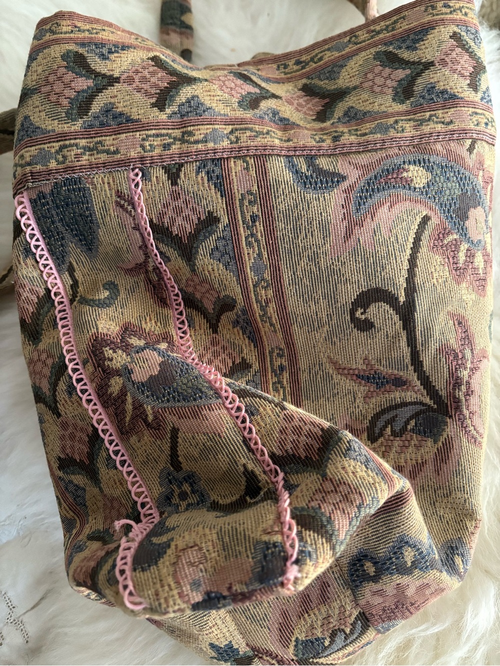 Floral Woven Tapestry Tote Bag in Pink & Tan - Picture 6 of 9
